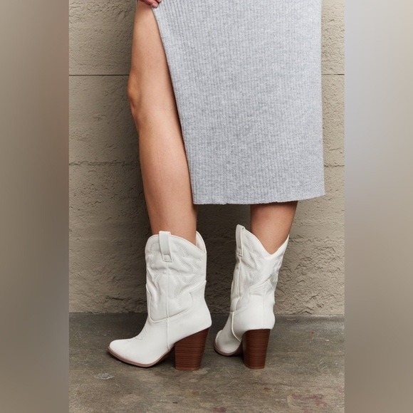 Legend Footwear Bella Cowboy Boots - Picture 2 of 3